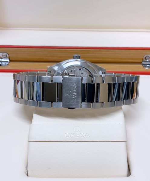 Omega Aqua Terra 150m Gents 220.10.41.21.01.001